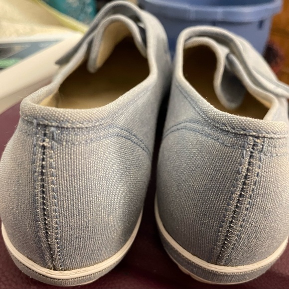 Grasshoppers Loafer Shoe Size 9M. - Picture 6 of 7